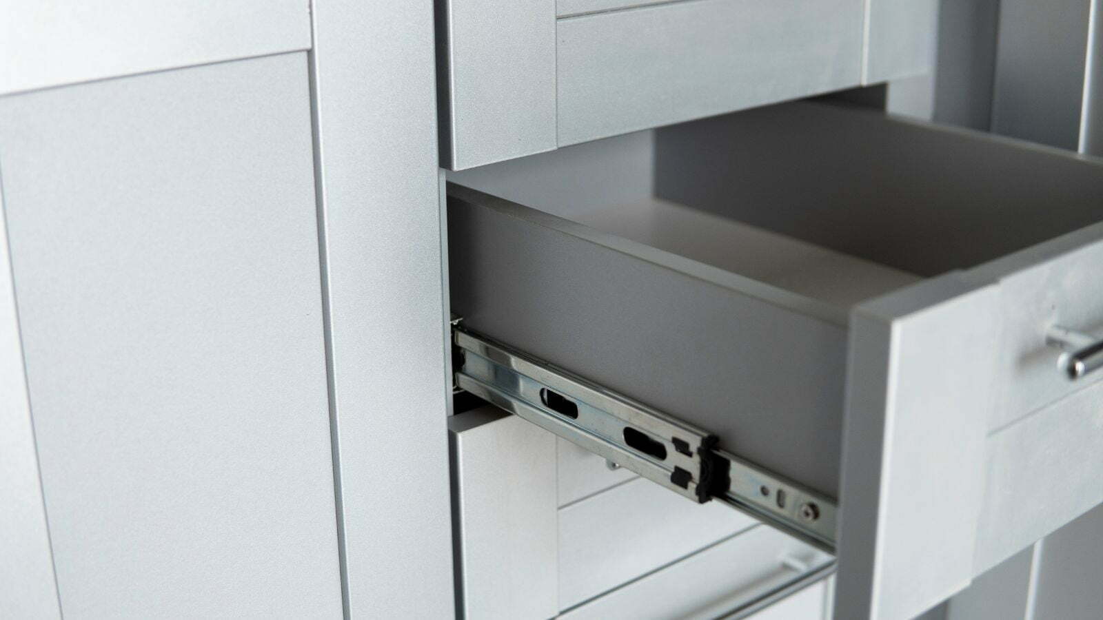 How to Choose the Right Drawer Slides